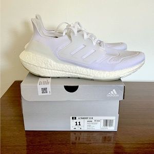 adidas Women's Ultraboost 22 Running Shoes, sz 11
